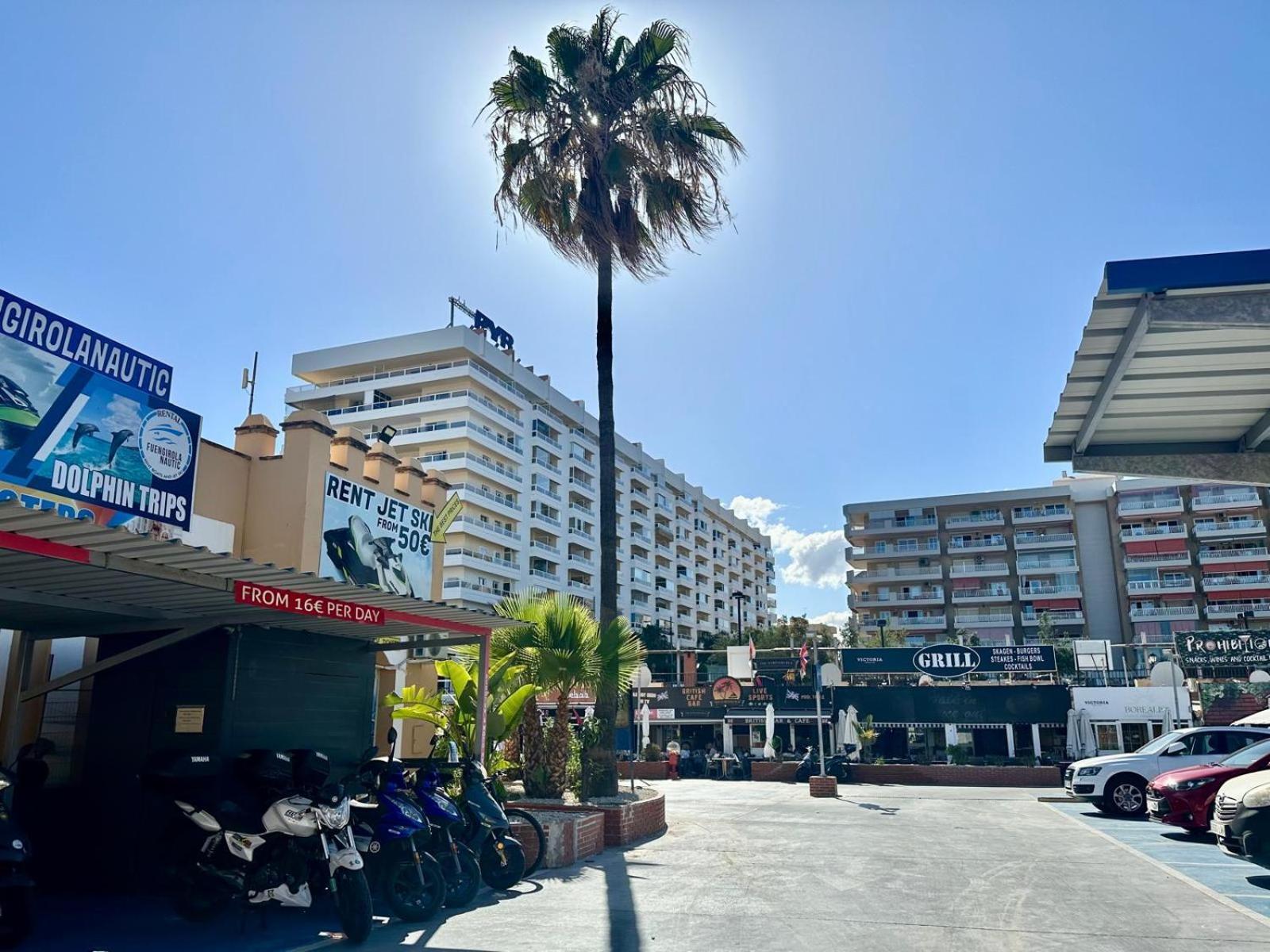 Costa Del Sol Seaside Studio - 5 Mins From Beach Fuengirola Bagian luar foto