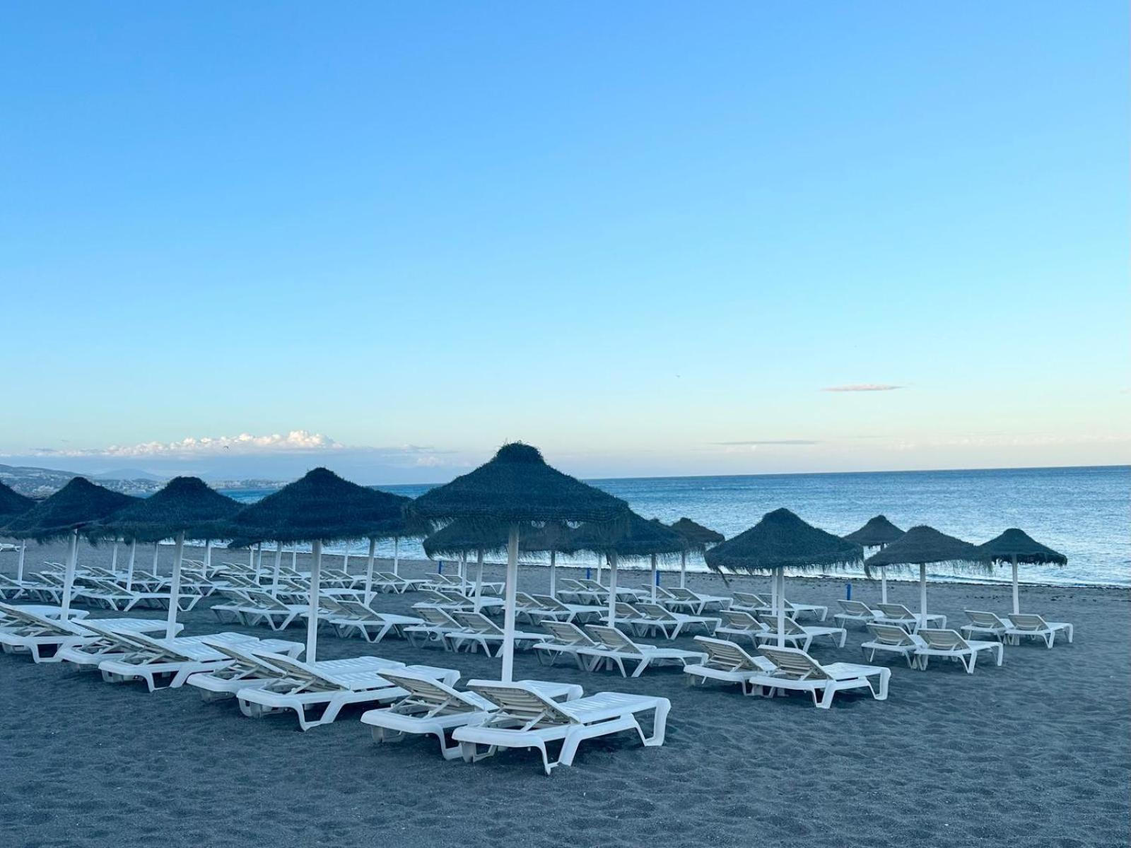 Costa Del Sol Seaside Studio - 5 Mins From Beach Fuengirola Bagian luar foto