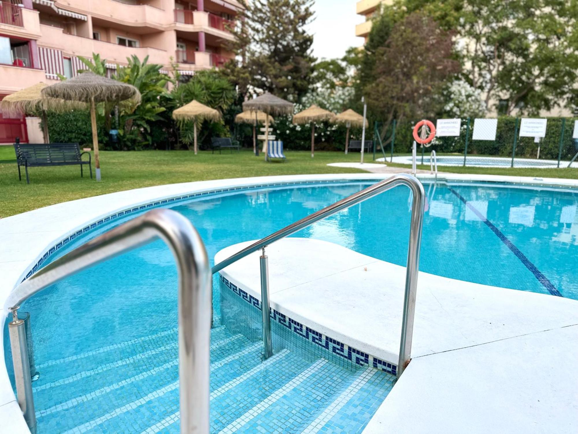 Costa Del Sol Seaside Studio - 5 Mins From Beach Fuengirola Bagian luar foto