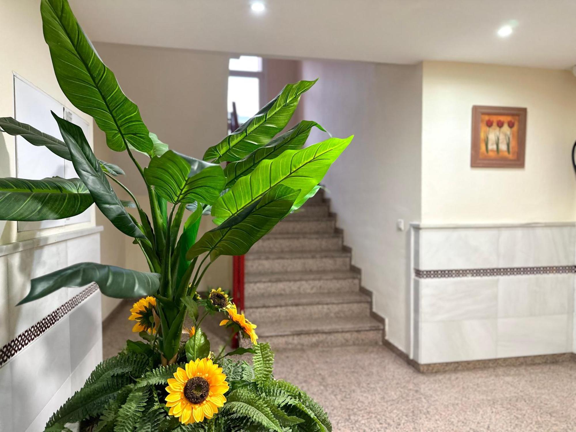 Costa Del Sol Seaside Studio - 5 Mins From Beach Fuengirola Bagian luar foto